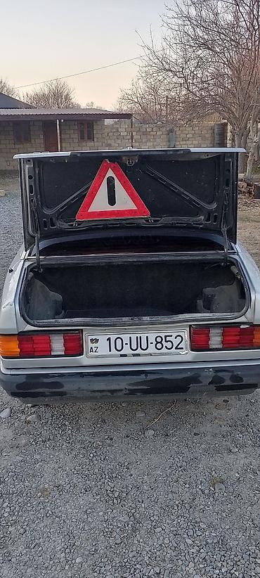 turbo.az c220: Mercedes-Benz 190 (W201): 0.2 l | 1990 il Sedan — 8
