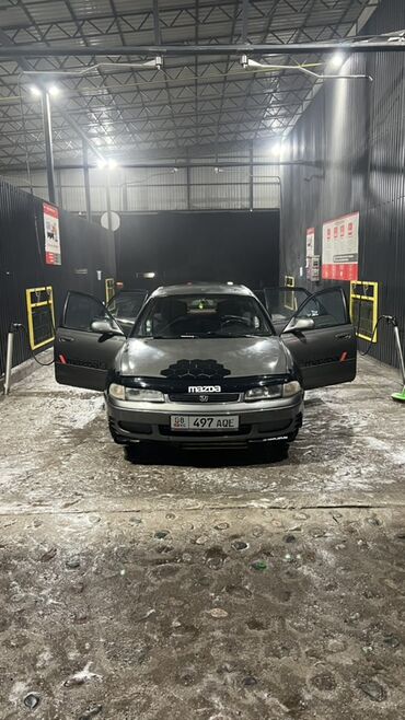 Mazda: Mazda 626: 1992 г., 2 л, Механика, Седан — 1