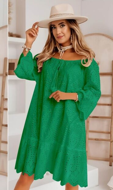 Haljine: 2900 na lalafo.rs — 17 Haljine: 2900 — 17