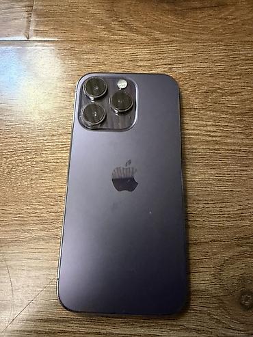 IPhone 14 Pro, Б/у, 256 ГБ, Deep Purple, Зарядное устройство, Защитное стекло, Чехол, 78 %