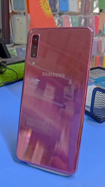 адидас изи в Кыргызстан | КРОССОВКИ И СПОРТИВНАЯ ОБУВЬ: Samsung Galaxy A7 | 64 ГБ цвет - Розовый | Сенсорный, Отпечаток пальца, Две SIM карты