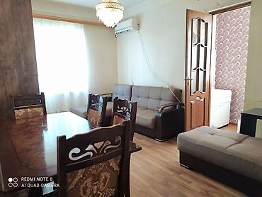 zabrat ev: 8 mkr. Ə.Naxcivani bina evi 10-7 mərtəbəsi lift var. 1 otaqli — 5