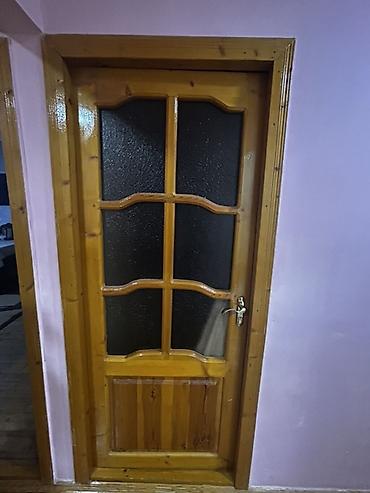 Taxta iç otaq qapıları – şüşəli model - Material: təbii ağac (şam