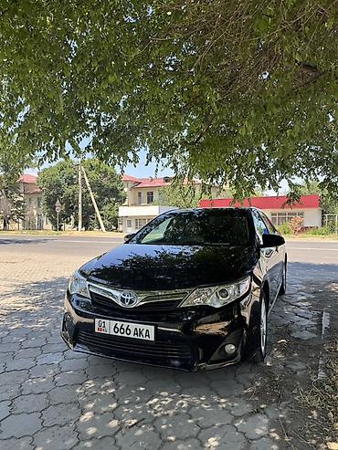 Toyota Camry: 2012 г., 2.5 л, Автомат, Гибрид, Седан at lalafo.kg Toyota Camry: 2012 г., 2.5 л, Автомат, Гибрид, Седан