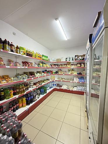 токмак: 3 комнаты, 81 м², 1 этаж, Старый ремонт — 7