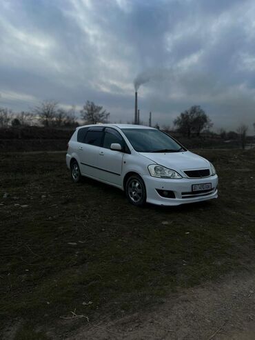 Toyota: Toyota Ipsum: 2004 г., 2.4 л, Автомат, Газ, Минивэн