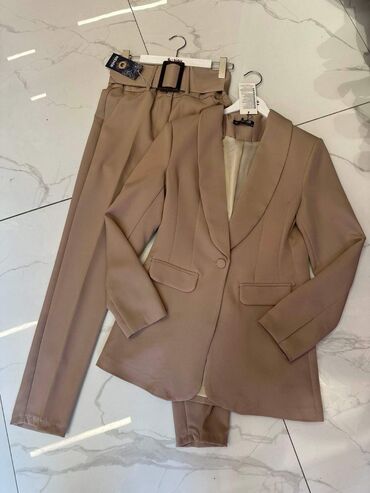 Kompleti: New Colection Richmond Odela 36/38/40/42/44/46 Cena 4800 Din — 3