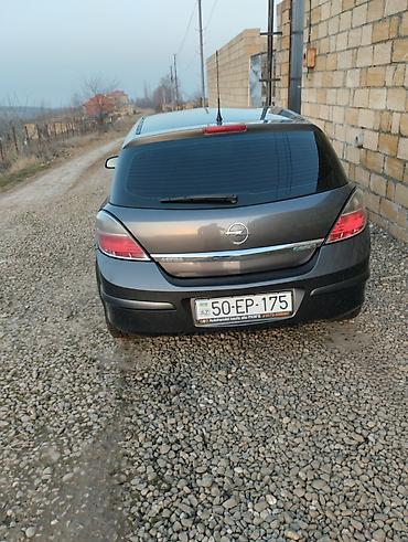 фольксваген пассат 1: Opel Astra GTC: 1.4 л | Хэтчбэк — 4