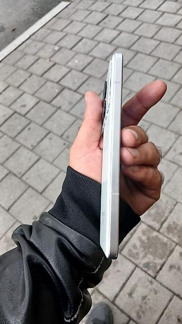 tecno pova 5 pro 5g: Poco F6 Pro, 512 GB, rəng - Ağ, Barmaq izi — 6