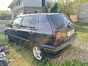 Volkswagen: Volkswagen Golf: 1993 г., 1.8 л, Кол менен иштөөчү, Бензин, Хетчбек — 3