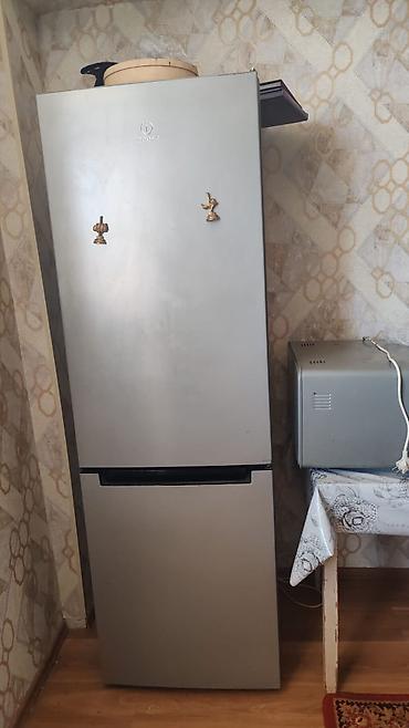 samavar satilir: Indesit iki qapılı soyuducu - Brend/model: Indesit (üst qapı – — 1