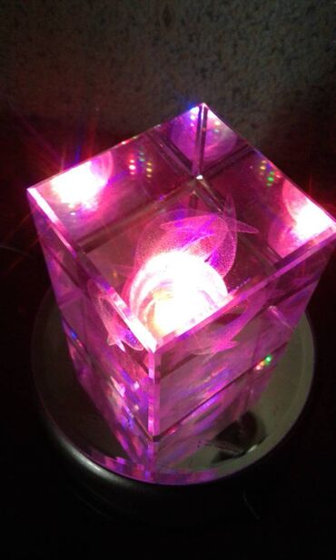 Digər ev dekoru: Hədiyyəlik suvenirlər satılır. Əlvan işıqlıdır. Toka qoşulur və — 10