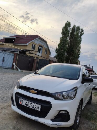 chevrolet внедорожник: Chevrolet Spark: 2017 г., 1 л, Автомат, Бензин