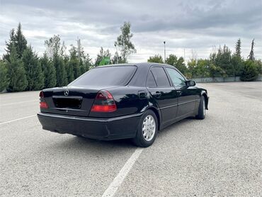 Mercedes-Benz: Mercedes-Benz C-Class: 2.2 l | 1998 il Sedan