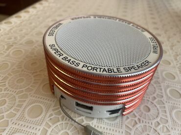 Karaoke: Portativ dinamik musiqi həvəskarları üçün nəzərdə tutulmuşdur