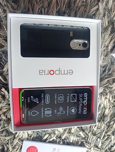 Telefon je namenjen korisnicima koji žele jednostavan i pregledan