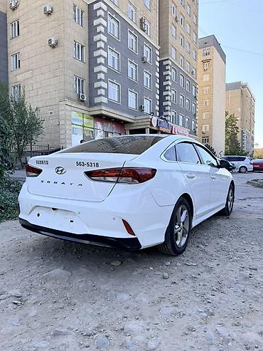 spark 2018: Hyundai Sonata: 2022 г., 2 л, Автомат, Газ, Седан — 4