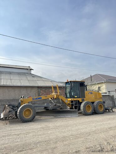услуги тракторов: Услуги грейдера по Крыгызстану