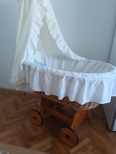 Pletena kolevka sa postoljem za bebe. Izrađena od 100% prirodnih i na lalafo.rs — 4 Pletena kolevka sa postoljem za bebe. Izrađena od 100% prirodnih i — 4