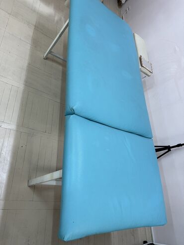 салонный мебель: Продается широкая, удобная, мягкая кушетка в отличном состоянии 👍🏻