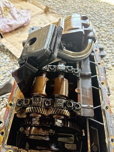 мото запчасти: Bmw e46 N42 matora orginal usden cixma yag nasosu. Ideal veziyetdedir