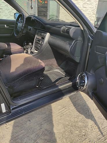mercedes a class: Audi 100: 1993 г., 2.6 л, Механика, Бензин, Седан — 7