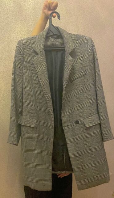 Pencəklər: Pencək, Bershka, Velvet, M (EU 38) lalafo.az -da Pencəklər: Pencək, Bershka, Velvet, M (EU 38)