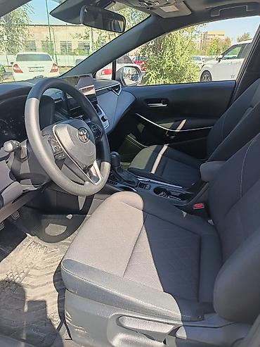 1kr fe: Toyota Corolla: 2023 г., 1.8 л, Вариатор, Гибрид, Седан — 9