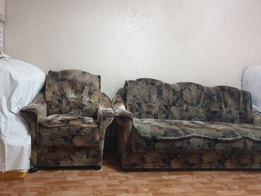 Прямые диваны: Прямой диван, Трёхместный и более