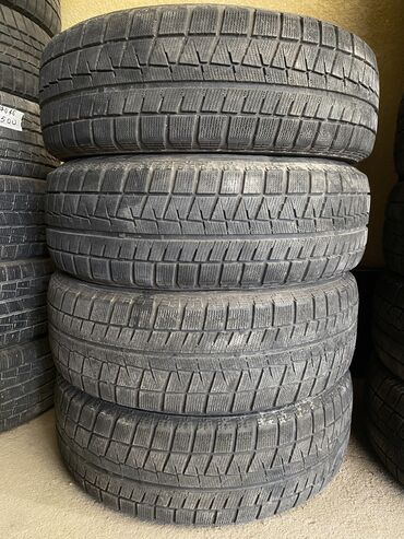 Шины: Шины 215 / 65 / R 16, Зима, Б/у, Комплект, Легковые, Япония, Bridgestone