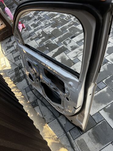 Двери и комплектующие: Дверь Комплект Mitsubishi, Б/у, Оригинал — 10