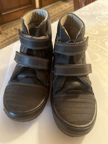 Детская обувь: Ботинки демисезонные детские унисекс размер 30 натуральная кожа