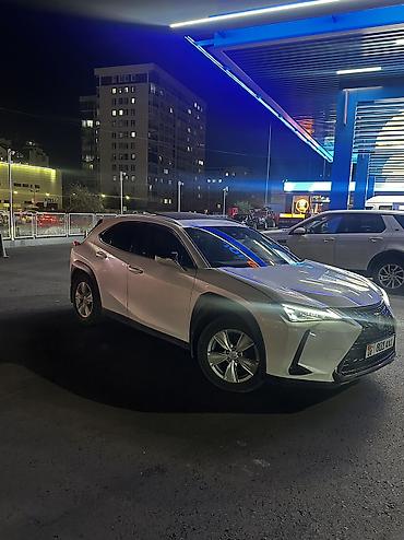 Lexus: Lexus UX: 2018 г., 2 л, Автомат, Бензин — 3