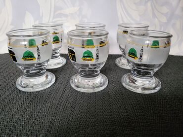 Čaše: Casice nove za zestoko pice. Komada 6 u ceni,jako tkz.zamzam staklo — 6