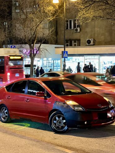 toyota fortuner: Toyota Prius: 1.5 l | 2008 il Hetçbek