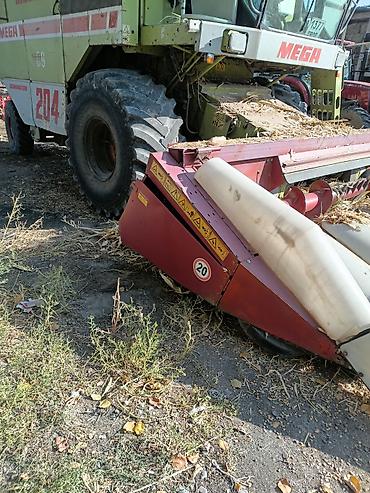 claas jaguar: Комбайн Класс мега 204 есть 2 жатка зерновой и Кукурузная жатка — 2