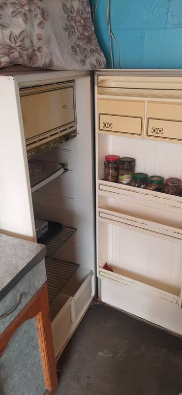 холдильник бу: Холодильник Biryusa, Б/у, Однокамерный