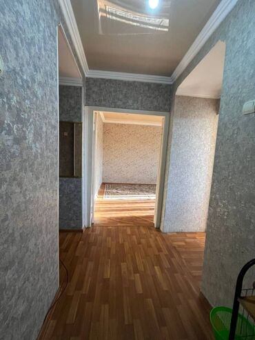 квартира бишкек ахунбаева: 3 комнаты, 85 м², 105 серия, 5 этаж, Старый ремонт