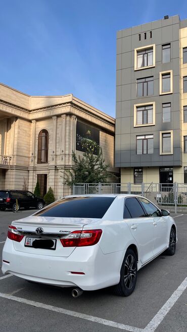 расрочкага машина берилет: Toyota Camry: 2012 г., 2 л, Автомат, Бензин, Седан