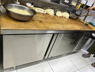 Другое оборудование для кафе, ресторанов: Вытяжка промышленная, стол из нержавейки, мойка, котломойка, стеллаж — 8