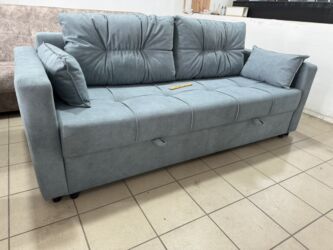 Прямые диваны: Прямой диван, Новый, Трехместный — 9