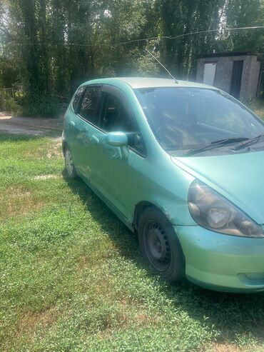 хонда сивик леви руль автамат хежибек серебристый: Honda Fit: 2001 г., 1.3 л, Автомат, Бензин, Хэтчбэк