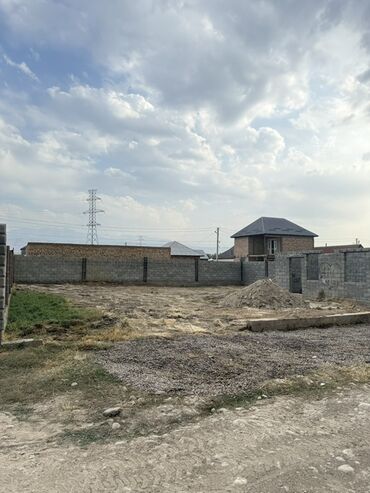 участок вдоль трассы: 4200 соток, Для строительства, Красная книга