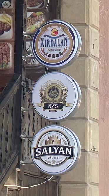 baki tikis evi: Reklam Lövhələri Satılır! Əsas Lövhə: Qırmızı 3D "Legend Pub Restoran" — 2