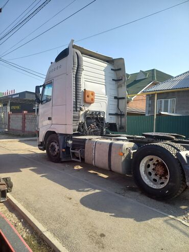 купить трактор мтз 82 бу в москве: Тягач, Volvo, 2004 г.