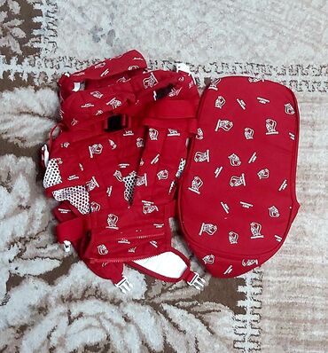 красная футболка: Рюкзак-кенгуру, переноска для малышей. Б/у в отличном состоянии