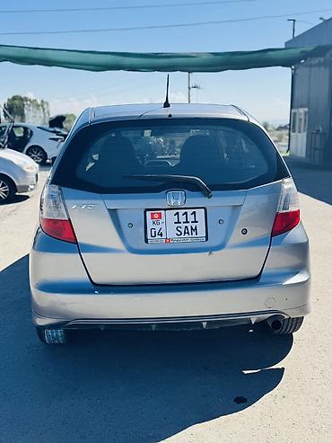 infinity fx35: Honda Fit: 2009 г., 1.5 л, Автомат, Бензин, Хэтчбэк — 5