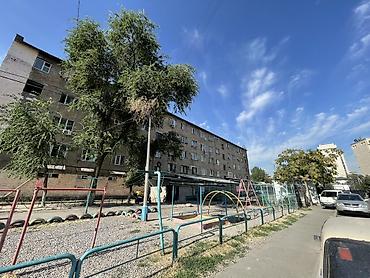 реальному: 1 комната, 18 м², Восток-5 мкр 4 этаж, Косметический ремонт — 1