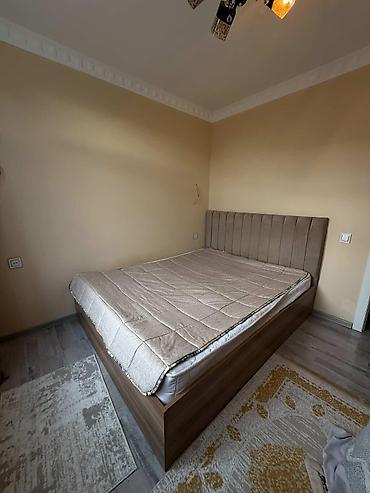 taxt satilir: Taxt satılır 200 azn.Matras və baza var.Yaxşı — 1