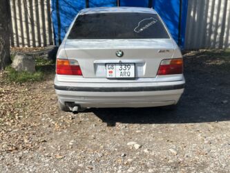 капот на виш: BMW 3 series: 1991 г., 1.8 л, Механика, Бензин, Седан